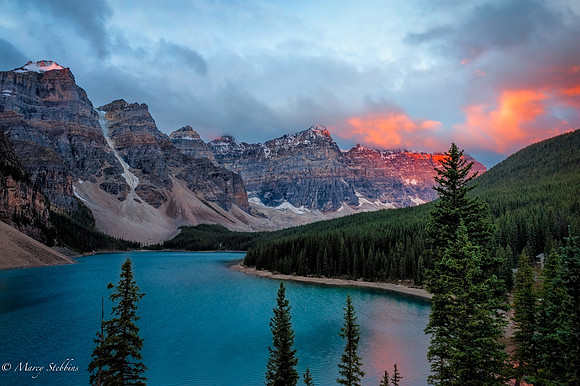 Sunrise Morraine Lake